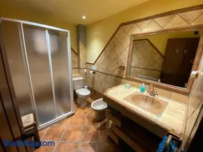 Masía de piedra con piscina - Image 3