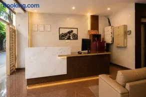 Hotel Livotel Near DLF Cyber City Gachibowli - Image 2