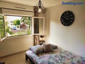 36 Dajot Studio Apartment - 25 - Image 3