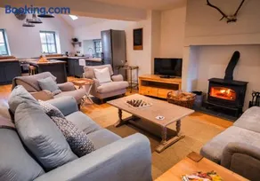 Pheasant Cottage - Image 2