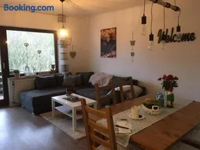Appartement avec internet haut débit, terrasse et barbecue | Vue jardin - Image 4