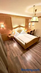 Hotel Alpenrose - Image 2