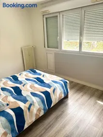 Renovated 3-Bedroom Apartment near UTT - Image 3