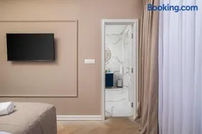 Via Flavia Luxury Accommodation with FREE private parking - Image 5