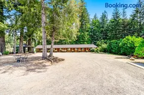 Mount Walker Inn - Image 4
