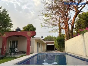 Casa con Alberca Privada en Xochitepec - Image 1