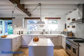 Petana Farm Stay - Image 5