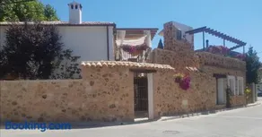 Patio de las Flores - Image 2