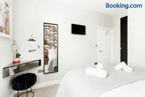 Scandi Lux retreat - Image 5