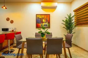 Condo Rosales Beautiful Downtown 2BR-1Ba with pool & rooftop - Image 2