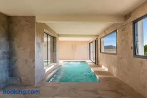 Villa Luxe piscine intérieure SPA chauffée vue exceptionnelle sur vignoble - Image 1