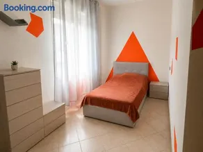 Bright family apartment with balcony & parking - Image 3