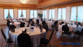 Hotel Kurhaus Heiligkreuz - Image 4