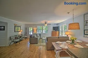 Harrison Lakefront Cottage w/ Private Dock! - Image 3