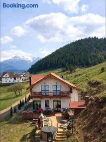 Casa de Sub Munte Cozy Chalet - Image 2
