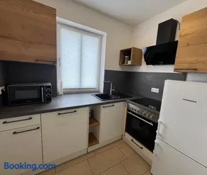 Spettacolare appartamento adatto alle famiglie con terrazza, barbecue e giardino | Vista sul giardino - Image 2