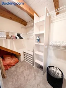 Cabin Sweet Cabin - Image 3