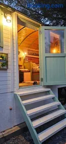 Cozy Cobblers Cabin - Image 1