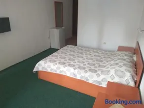 Family Hotel Blazhi - Image 5