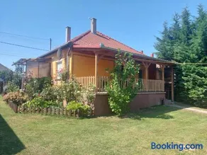 Schönes Ferienhaus mit Pool - Image 2