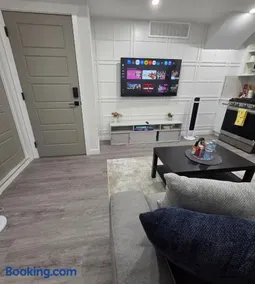TRUE COMFORT STAY- 2Bedrm, 13 mins to West Edmonton Mall, 6 mins to RiverCree Resort - Image 1