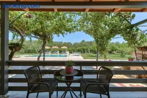 Vanesa Villa Retreat, 3BR with Lush Outdoor Oasis by Villa Mana Gers - Image 4