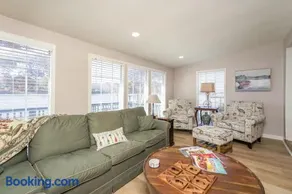 Cozy Lake House on Abbots Creek, Lexington NC - Image 2