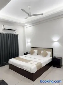 Hotel studio house - Image 3