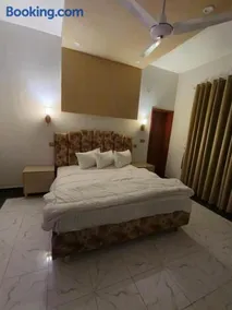 Hotel Roomi Rezidor Multan - Image 3