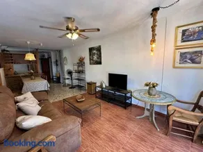 3 bedroom Private Home Cómpeta Free Parking - Image 1
