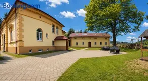 Red Water Apartments - Image 1