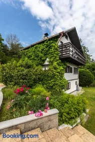 Family Cottage with Private Pool, Beach Bar & Sports Field - Image 4