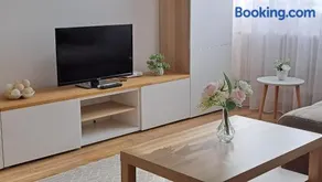 Peony Apartment - Image 2