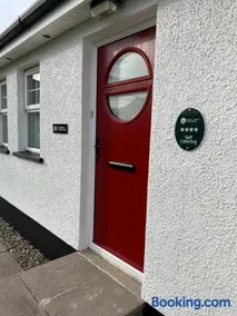 Castleshaw Holiday Home - Image 2