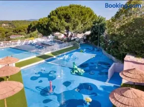 Mobil-home climatisé - Camping Montana 4 étoiles, golfe de Saint-Tropez - Image 2