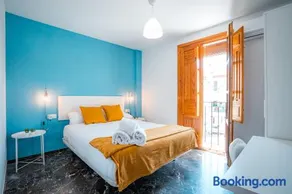 - Apartamento con Parking - QH Plaza San Isidro - Image 2