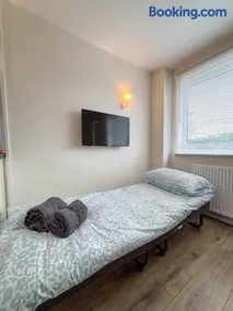 The Lodge Mews - Image 4