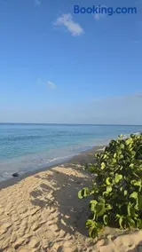 Seashades 2BR 1 full and 1 half bathrooms Condo with pool Close to beach Sleeps 4 - Image 2