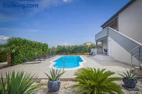 Vila Rozarija - Image 1