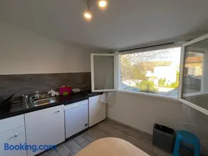 Logement Cosy 40 m2 Coeur historique de Lunel - Image 3