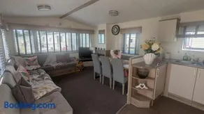 Summer Breeze Caravan on Winchelsea Sands Holiday Park - Image 2