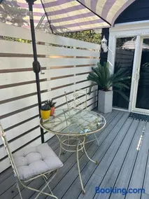 Adorable 1 bedroom cottage - Image 3