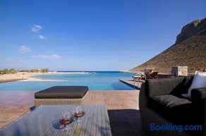 Stavros Beachfront Homeleader - Image 2