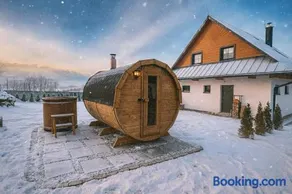 Tatralake Houses with Barrel Sauna - Chaty pri Mare - Image 5