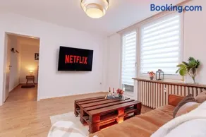brick & cozy - City - Netflix - Wifi - 4 Person - Image 3