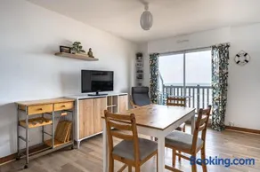 Charmant appartement face à la Mer avec balcon - Image 2