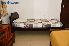 Relax - Budget Rooms in Batapola - Image 2