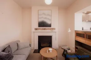 Georgian built Battery Point cottage - Image 4