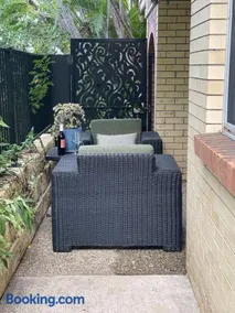 2 Bed Ground Flr Gaythorne Courtyard Apt, parking - Image 4