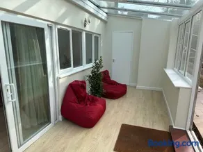 Hornbeams Annexe - Deluxe Apartment - Image 3